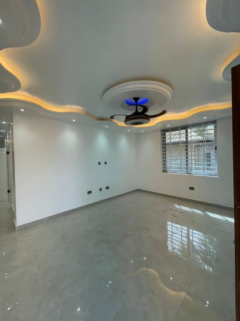 2 bedroom apartment Pantang - Image 2