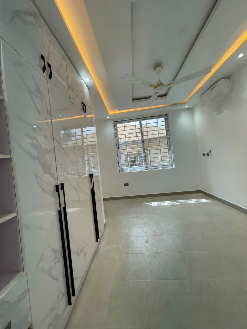 2 bedroom apartment Pantang - Image 7