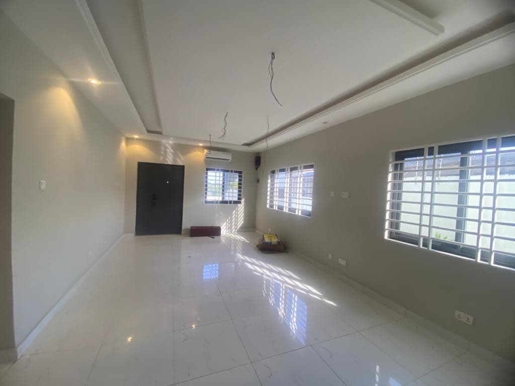 3-Bedroom apartment for rent - Image 3