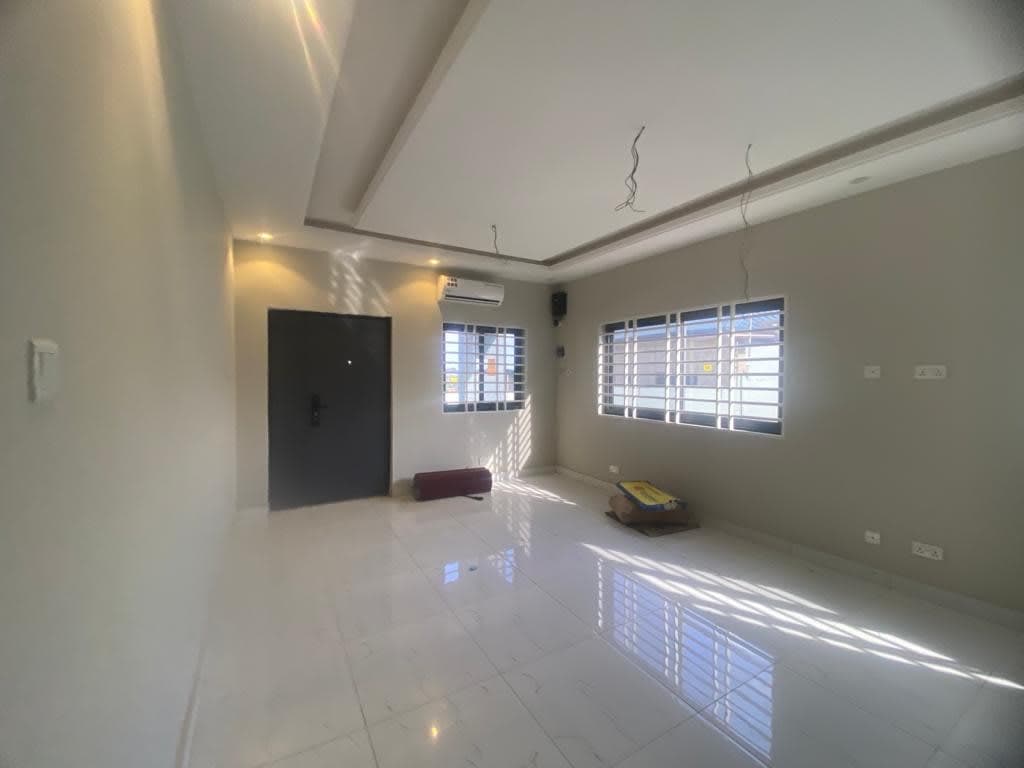 3-Bedroom apartment for rent - Image 4