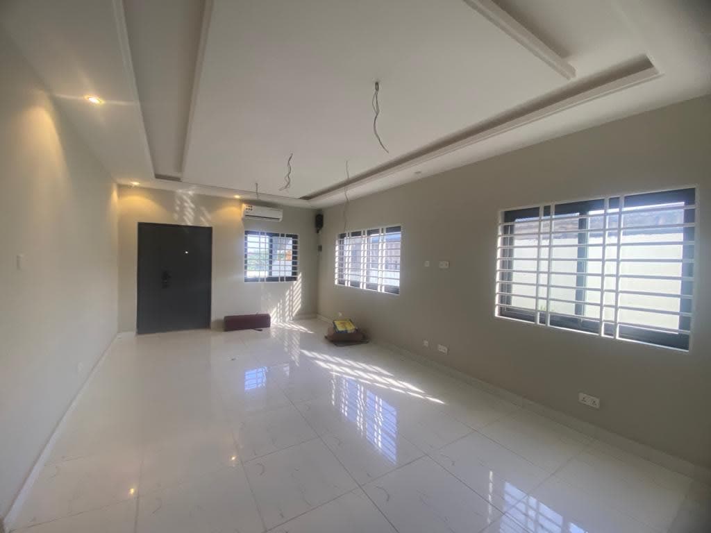 3-Bedroom apartment for rent - Image 6