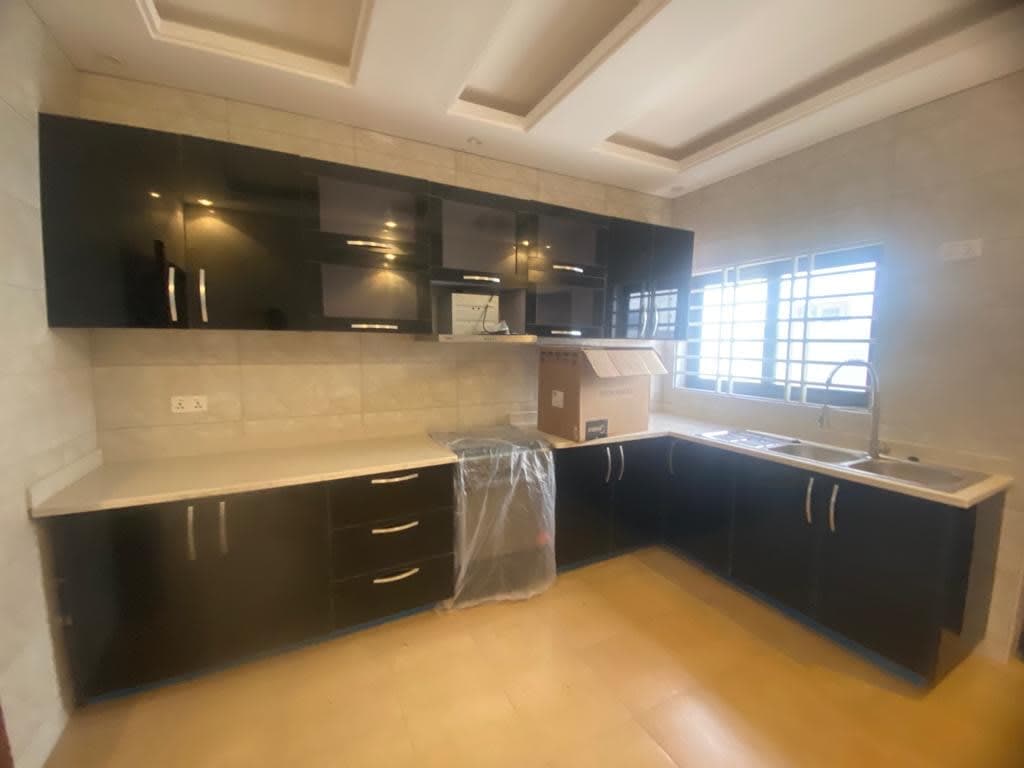 3-Bedroom apartment for rent - Image 5