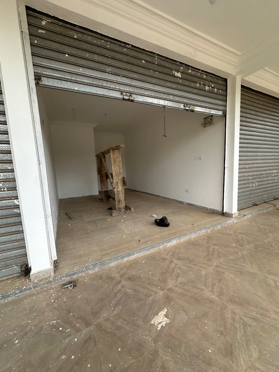 Shop for rent at north Legon - Image 1